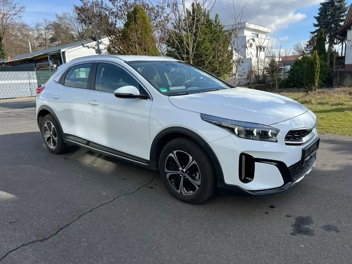 Używany Kia XCeed Vision 105 KM (77 kW) 2022 Biały SUV
