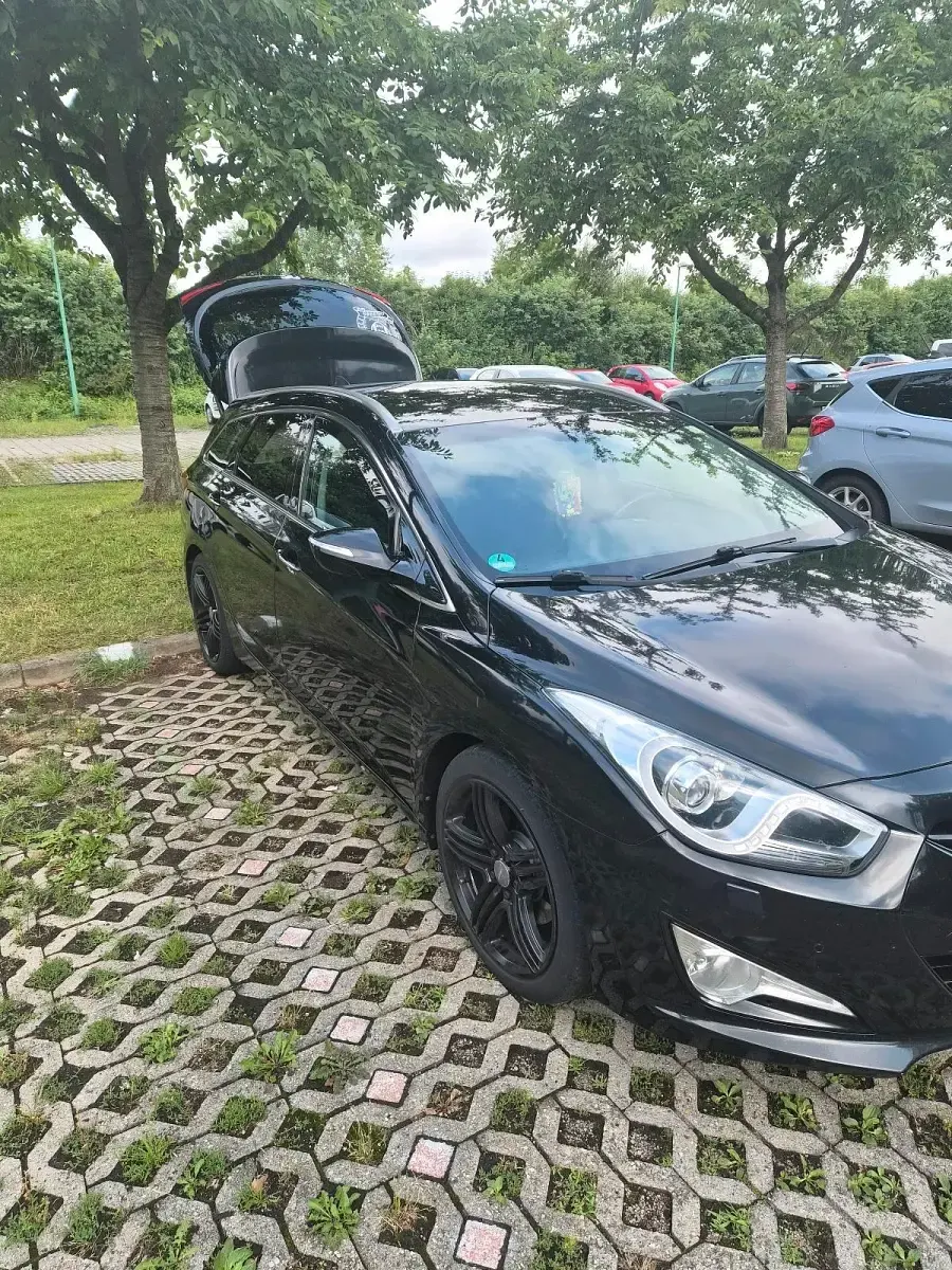 Gebraucht Hyundai i40 136 PS (100 kW) 2013 Schwarz Kombi