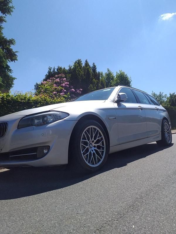Usata BMW 525 204 CV (150 kW) 2011 Argento Station wagon