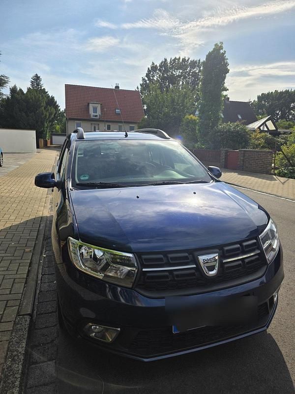 Blau Gebraucht 2017 Dacia Logan MCV Kombi | 5.300 € (Superpreis) - Bild 1/4