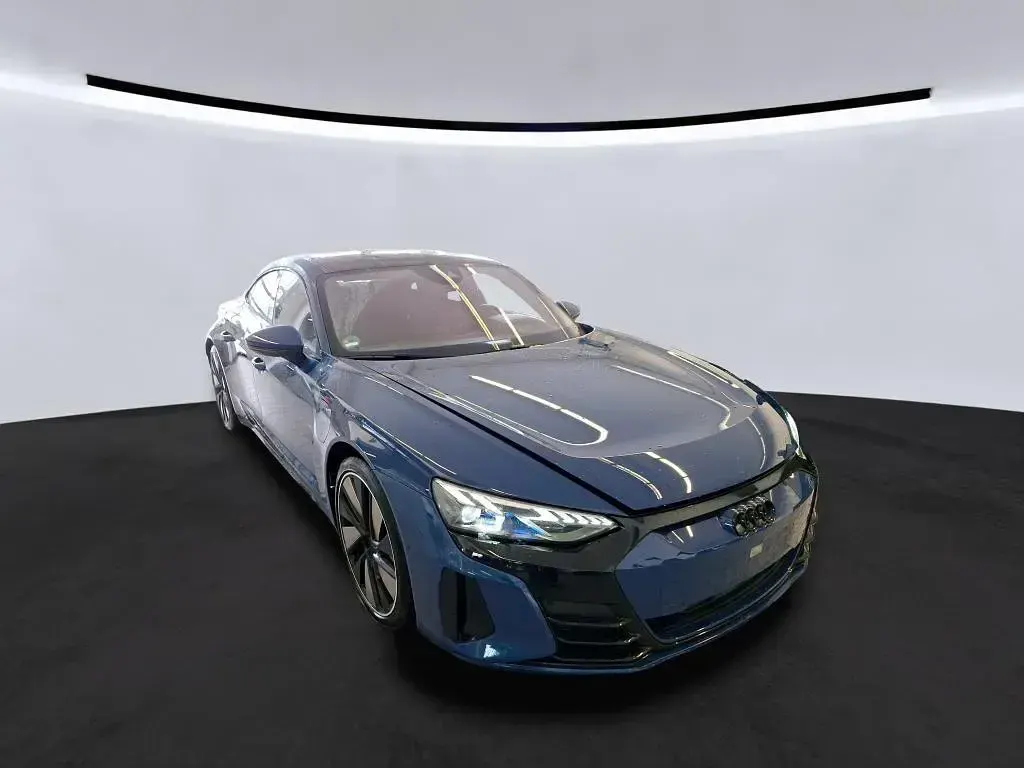 Gebraucht Audi e-tron GT quattro Ambiente 439 kW (598 PS) 2021 Ascariblau metallic Limousine