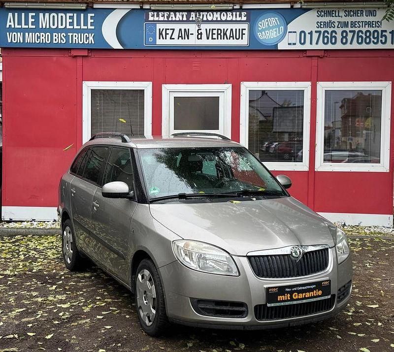 Beige Gebraucht 2008 Skoda Fabia Ambiente Kleinwagen | 3.490 € (Etwas zu teuer) - Bild 1/4