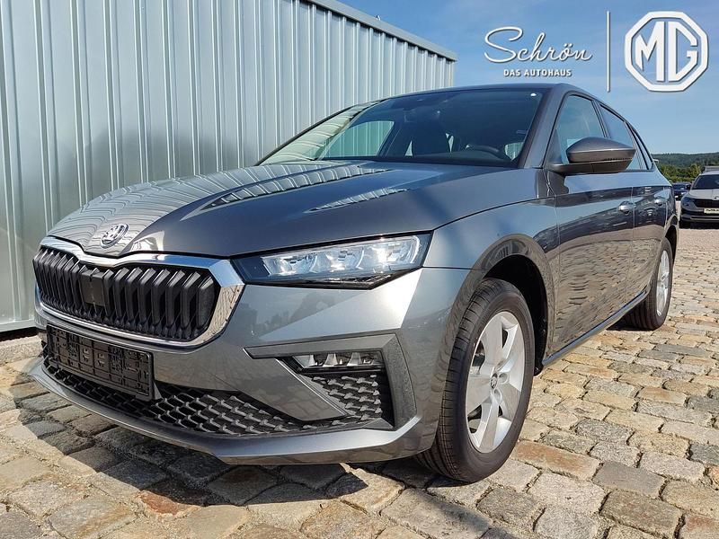 Neu 2025 Skoda Scala Plus Edition Kleinwagen | 22.769 € (Etwas zu teuer) - Bild 1/4
