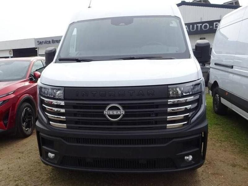 Gebraucht Nissan Interstar N-Connecta 150 PS (110 kW) 2025 Mineral white (s) Van