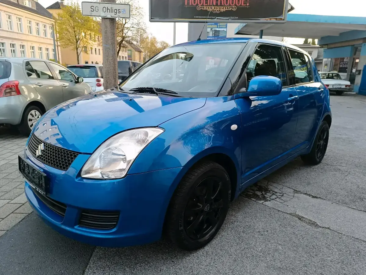 Gebraucht Suzuki Swift 92 PS (67 kW) 2010 Blau Kleinwagen