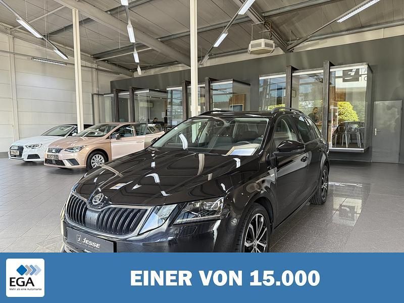 Schwarz Gebraucht 2019 Skoda Octavia Soleil | 17.420 € (Guter Preis) - Bild 1/4