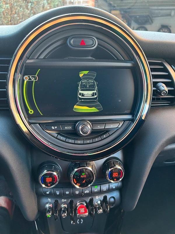 Gebraucht Mini Cooper Cabriolet 136 PS (100 kW) 2017 Grün Cabrio