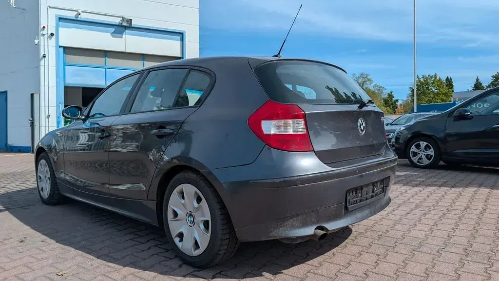 Gebraucht BMW 116 116 PS (85 kW) 2004 Grau Kleinwagen