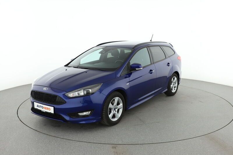 Blau Gebraucht 2018 Ford Focus ST-Line Kombi | 15.250 € (Superpreis) - Bild 1/4