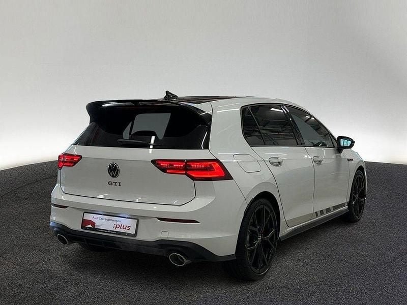 Gebraucht VW Golf VIII GTI 300 PS (220 kW) 2024 Pure white/schwarz Limousine