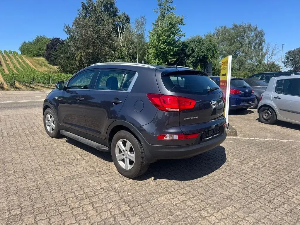 Gebraucht Kia Sportage Spirit 116 PS (85 kW) 2015 Grau SUV