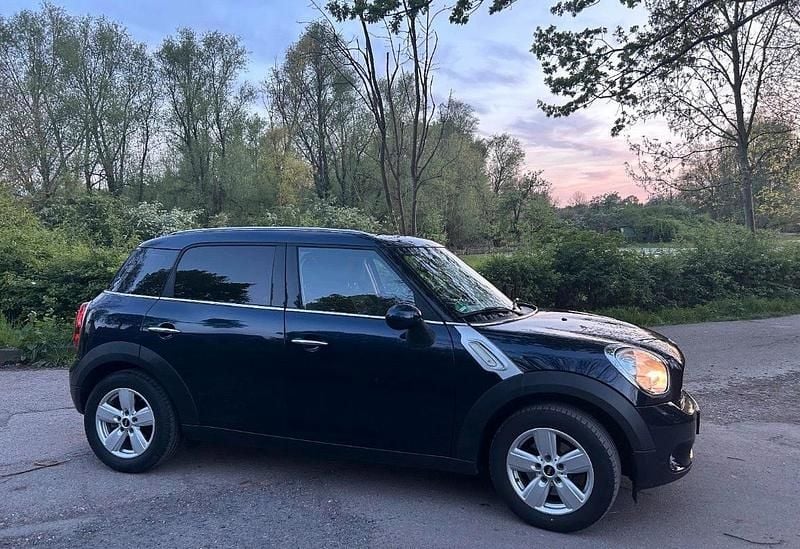 Blau Gebraucht 2015 Mini One Countryman SUV | 7.900 € (Guter Preis) - Bild 1/4