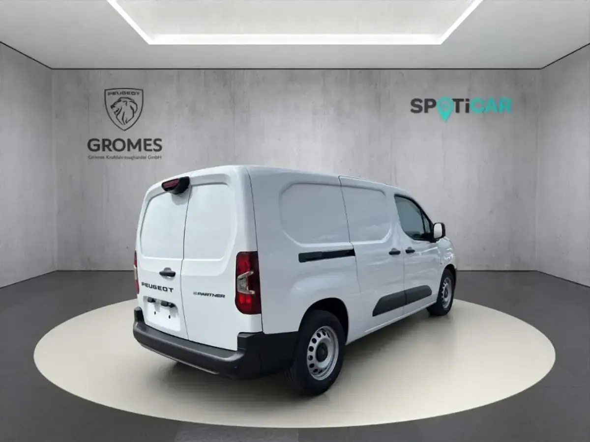 Neu Peugeot E-Partner Premium 100 kW (136 PS) 2025 Weiß Van / Kleinbus