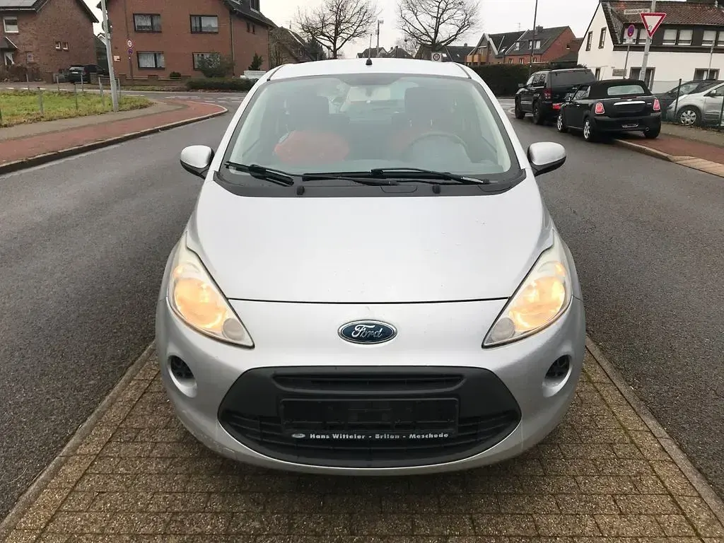 Gebraucht Ford Ka Trend 69 PS (50 kW) 2010 Silber Kleinwagen