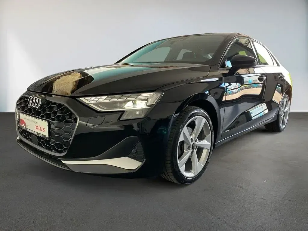 Gebraucht Audi A3 Advanced 150 PS (110 kW) 2025 Mythosschwarz metallic Limousine