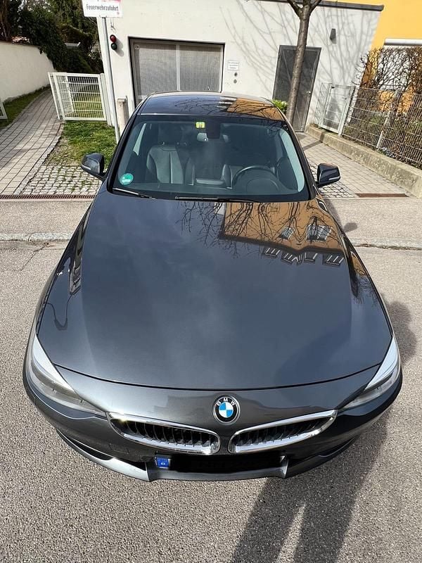 Gebraucht BMW 320 Gran Turismo 190 PS (139 kW) 2014 Grau Limousine