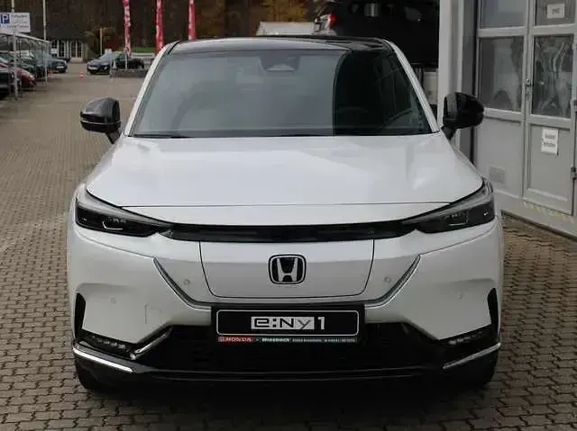 Gebraucht Honda e:Ny1 Advance 150 kW (204 PS) 2025 Platinium white pearl SUV