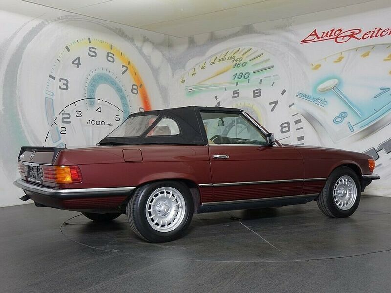 Gebraucht Mercedes SL500 231 PS (169 kW) 1985 Rot Cabrio