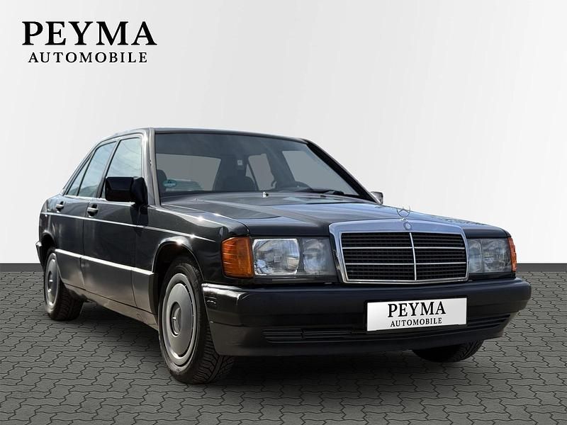Gebraucht Mercedes 190 136 PS (100 kW) 1991 Schwarz Limousine