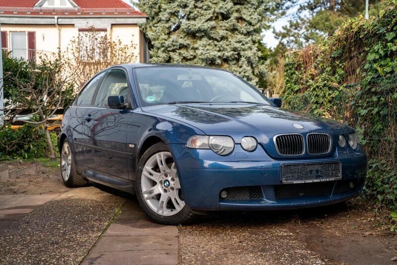 Blau Gebraucht 2003 BMW 325 M Sport Coupé | 4.500 € (Guter Preis) - Bild 1/4