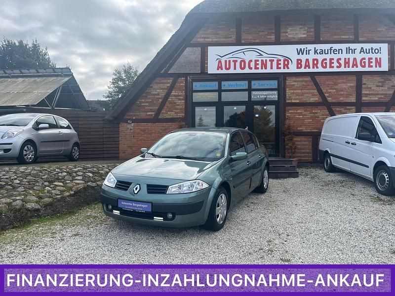 Grün Gebraucht 2005 Renault Mégane II Limousine | 4.390 € (Teuer) - Bild 1/4