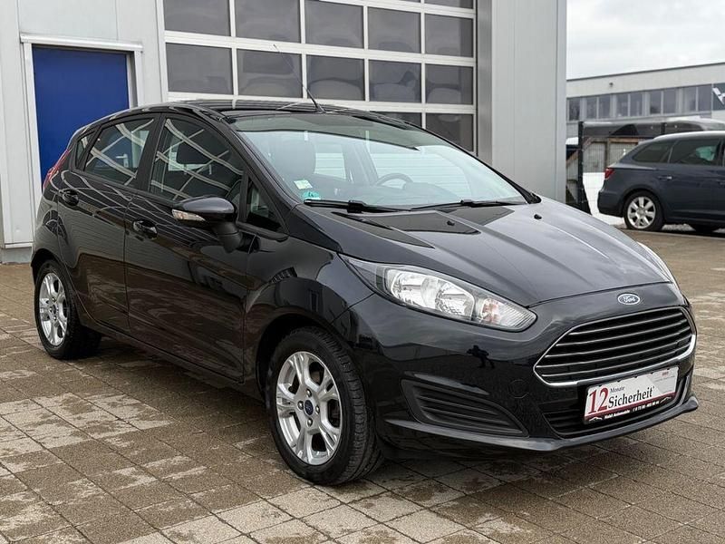 Gebraucht Ford Fiesta SYNC Edition 65 PS (47 kW) 2014 Schwarz Kleinwagen