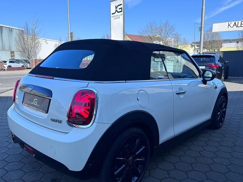Gebraucht Mini Cooper Cabriolet 136 PS (100 kW) 2021 Weiß Cabrio