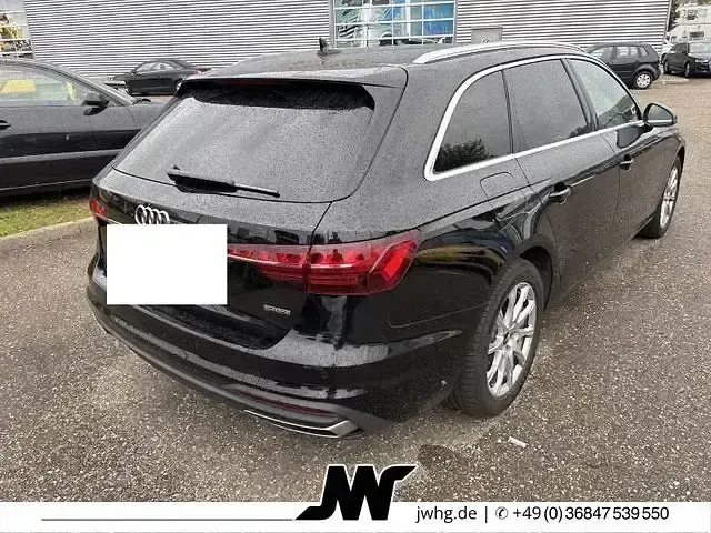 Gebraucht Audi A4 S-Line 204 PS (150 kW) 2022 Brillantschwarz Kombi