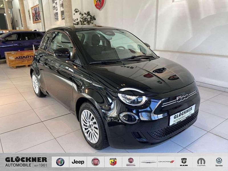 Onyx schwarz Gebraucht 2023 Fiat 500e Kleinwagen | 29.990 € - Bild 1/4