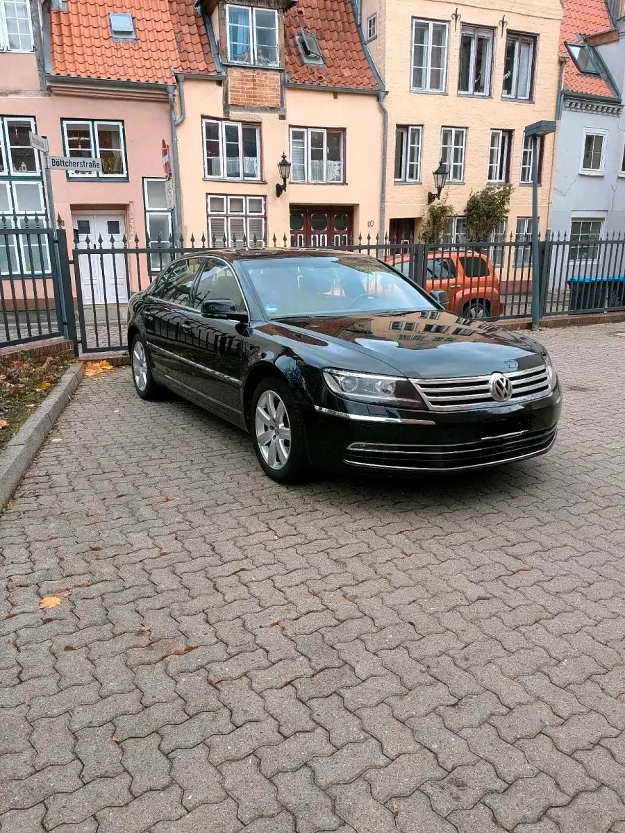 Gebraucht VW Phaeton 245 PS (180 kW) 2015 Schwarz Limousine