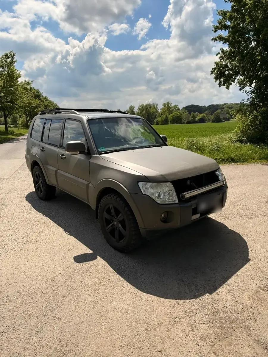 Gebraucht Mitsubishi Pajero 170 PS (125 kW) 2008 Grün SUV