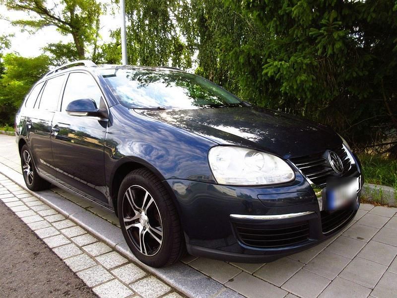 Blau Gebraucht 2009 VW Golf VI Comfortline Kombi | 3.900 € (Fairer Preis) - Bild 1/4