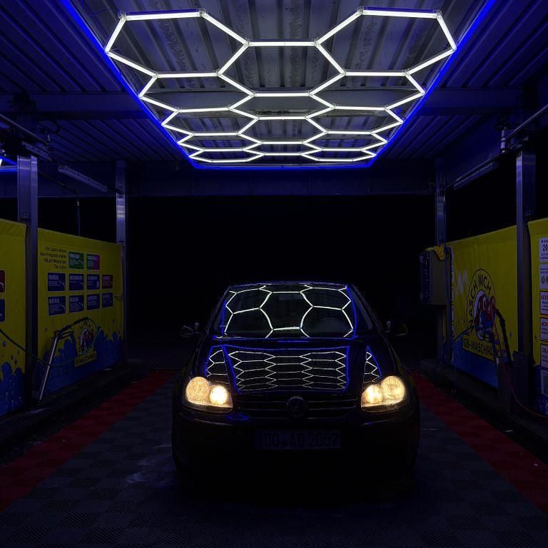 Gebraucht VW Golf V 101 PS (74 kW) 2004 Schwarz Kleinwagen