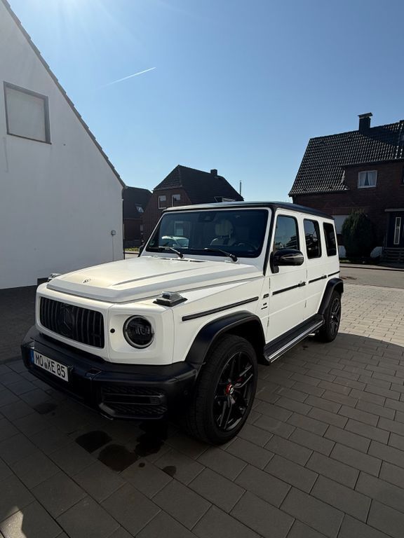 Weiß Gebraucht 2022 Mercedes G63 AMG AMG SUV | 169.000 € (Superpreis) - Bild 1/4