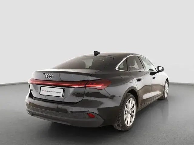 Second-hand Audi A5 Basis 204 CP (150 kW) 2025 Negru Berlinǎ