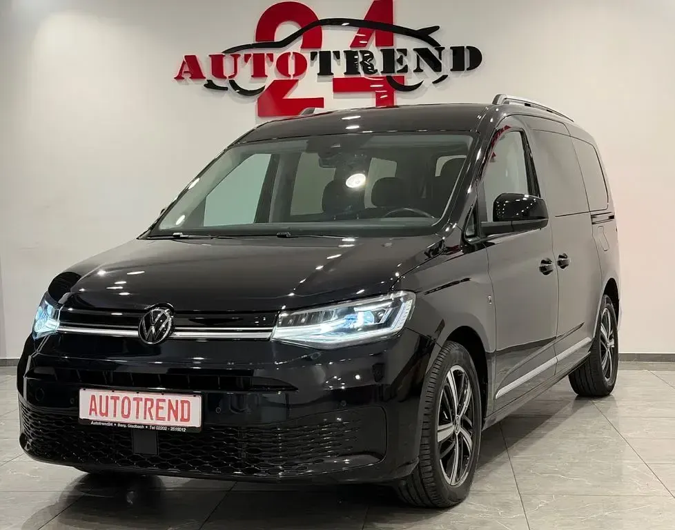Używany VW Caddy Maxi Style 122 KM (89 kW) 2023 Czarny Minivan