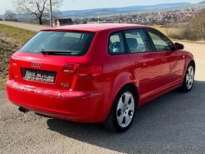 Gebraucht Audi A3 200 PS (147 kW) 2005 Rot Kleinwagen