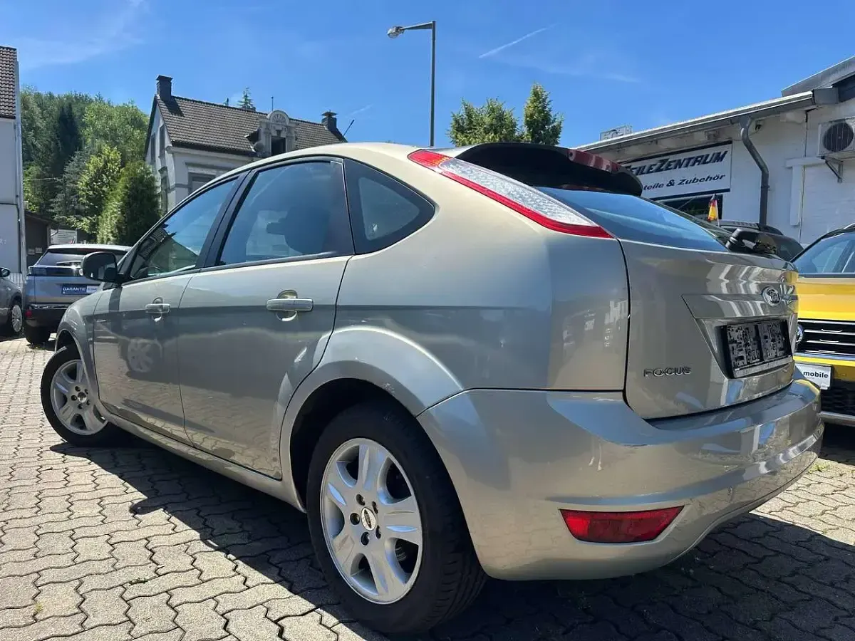 Gebraucht Ford Focus Style 125 PS (91 kW) 2009 Chill Kleinwagen