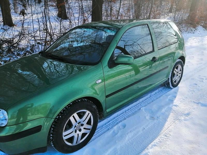 Gebraucht VW Golf IV 75 PS (55 kW) 2002 Grün Kleinwagen
