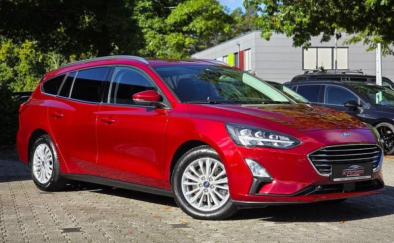 Gebraucht Ford Focus Titanium 150 PS (110 kW) 2020 Rot Kombi