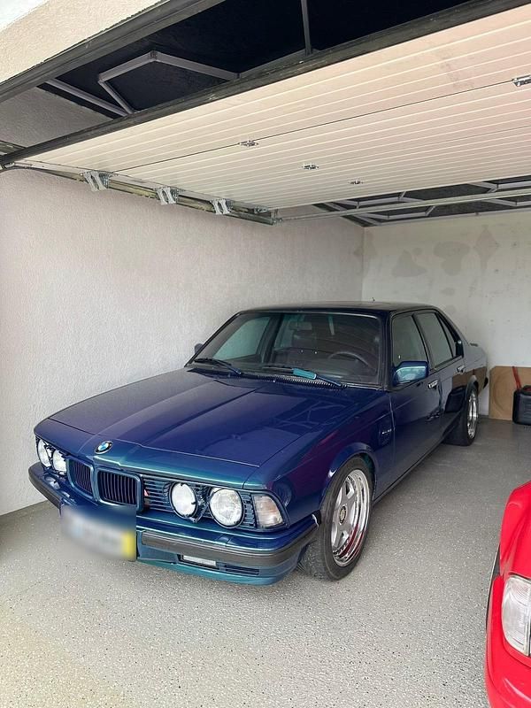 Usado BMW 733 1985 Azul Sedan