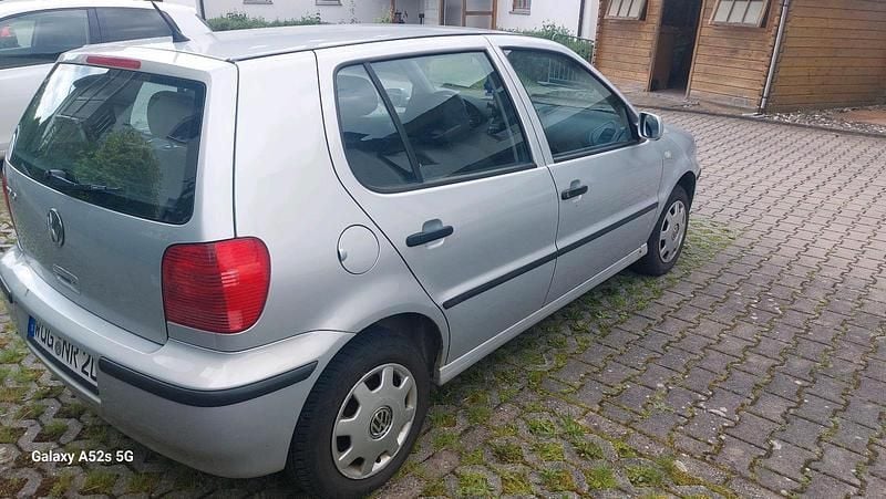 Gebraucht VW Polo 60 PS (44 kW) 2000 Grau Kleinwagen