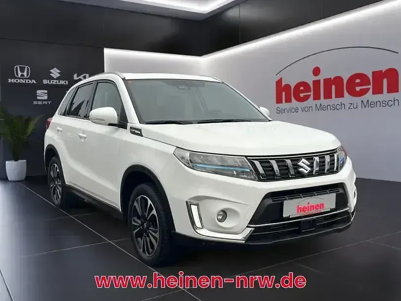 Gebraucht Suzuki Vitara Comfort+ 129 PS (94 kW) 2021 Weiß SUV