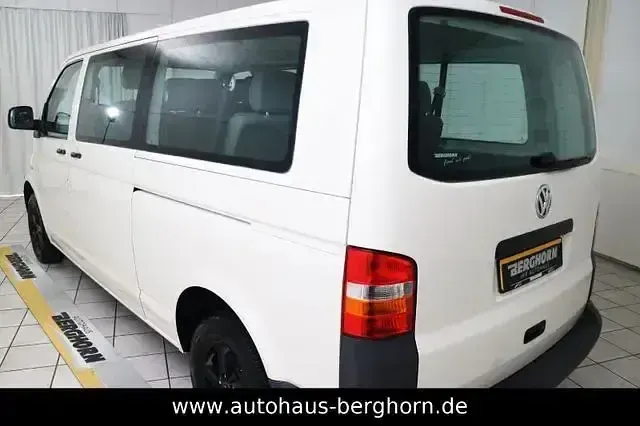Używany VW Caravelle 102 KM (75 kW) 2009 Biały Van