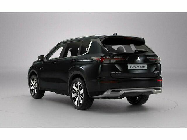 Gebraucht Mitsubishi Outlander P-HEV Intro Edition 306 PS (225 kW) 2022 Andere farbe SUV