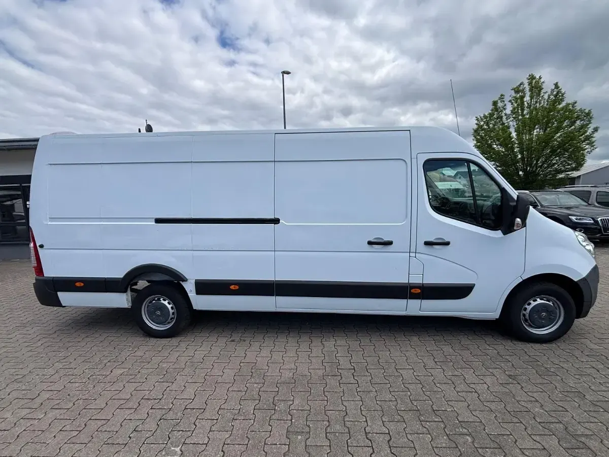 Gebraucht Opel Movano 136 PS (100 kW) 2016 Weiß Van / Kleinbus