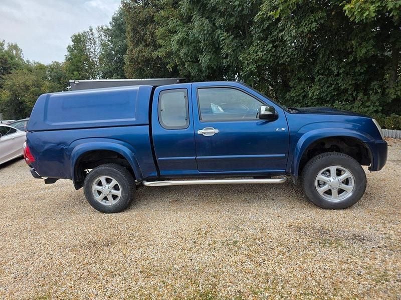Gebraucht Isuzu D-Max 163 PS (119 kW) 2010 Blau Pickup
