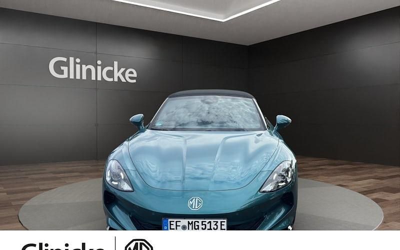 Grün Gebraucht 2025 MG Cyberster Cabrio | 69.490 € (Teuer) - Bild 1/4