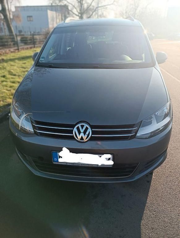 Gebraucht VW Sharan Highline 140 PS (102 kW) 2012 Grau Van / Kleinbus
