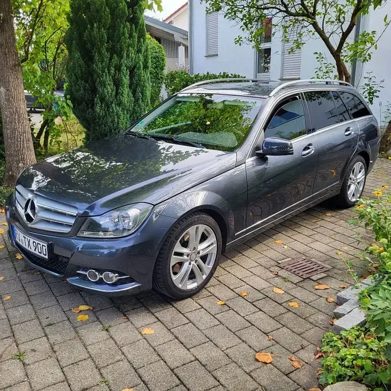 Gebraucht Mercedes C220 Avantgarde 170 PS (125 kW) 2012 Grau Limousine